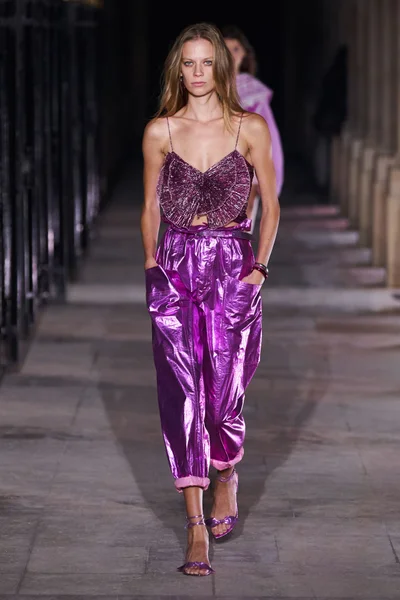Look 8